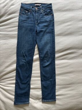 Levi’s 724 High Rise Straight Jeans